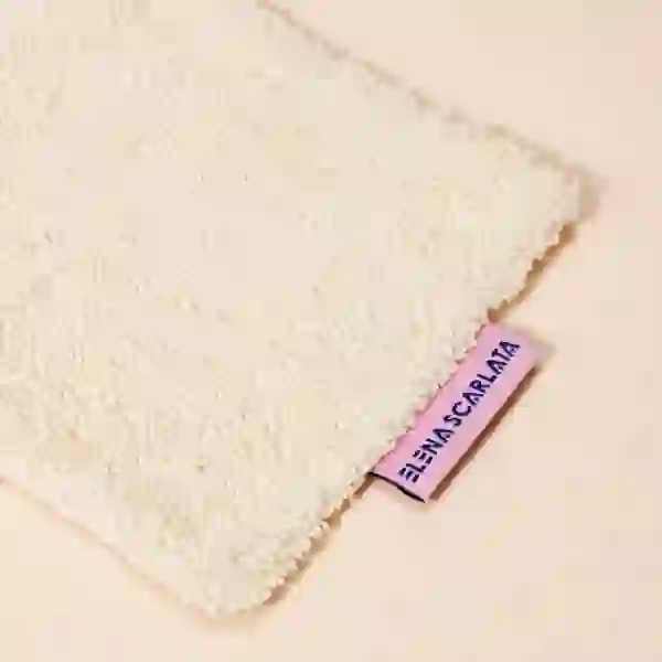 Reusable Makeup Remover & Face Scrub Pad - Image 2