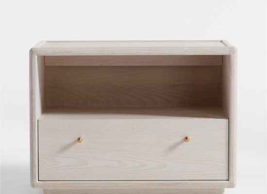 Lafayette 32″ Whitewashed Wood Charging Nightstand