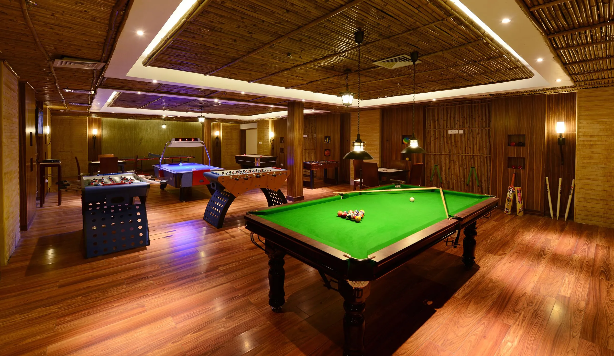 Outdoor/ Indoor recreation