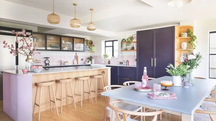 Kitchen & Dining